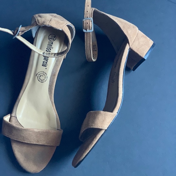 Sandals size 8 1/2 - Picture 5 of 8